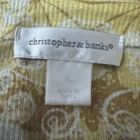 Christopher&Banks Yellow and Black Thermal Floral Rhinestone Button-Front Top XL - Picture 8 of 10